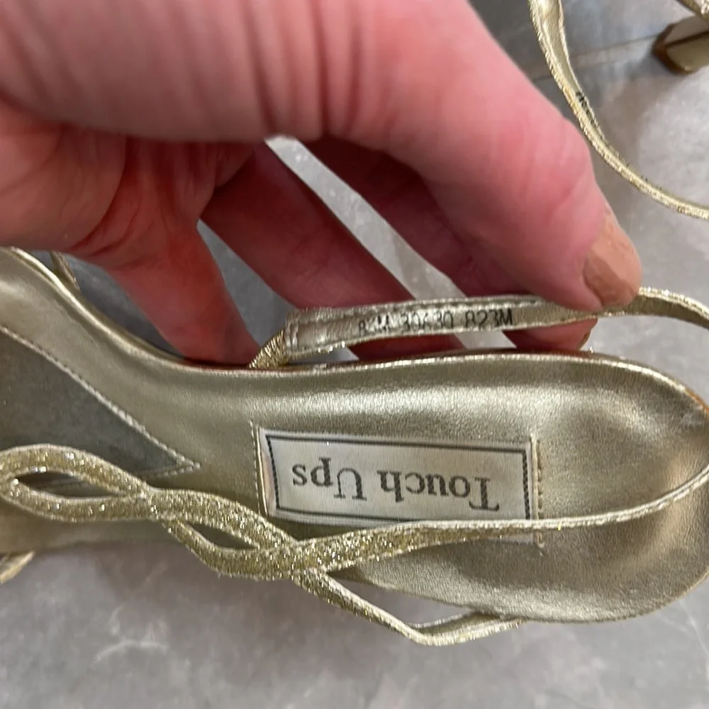 Gold sparkle heeled straps sandals size 8.5 - Picture 7 of 8